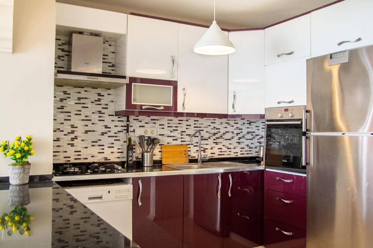 Exceptional Flat With Gorgeous Sea View In Izmirアパートメント エクステリア 写真