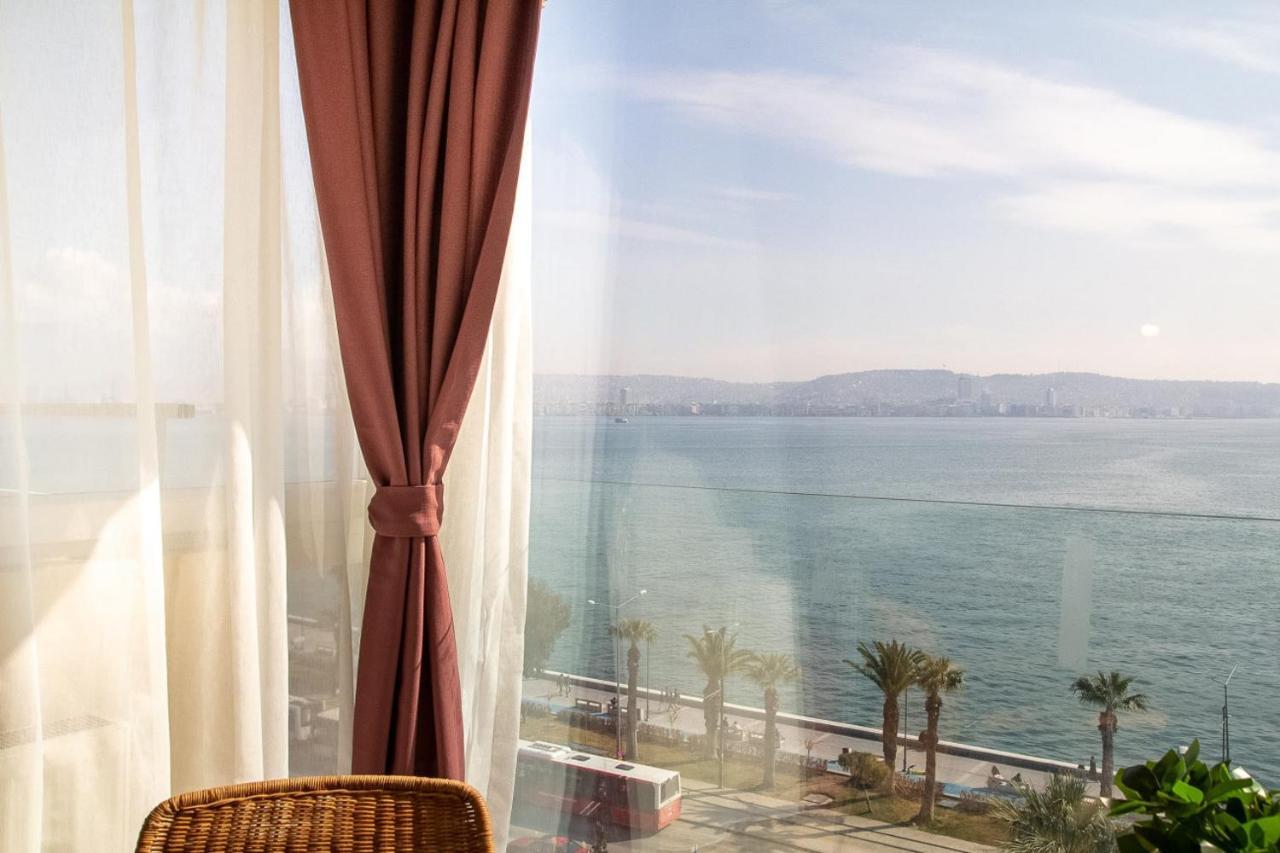 Exceptional Flat With Gorgeous Sea View In Izmirアパートメント エクステリア 写真