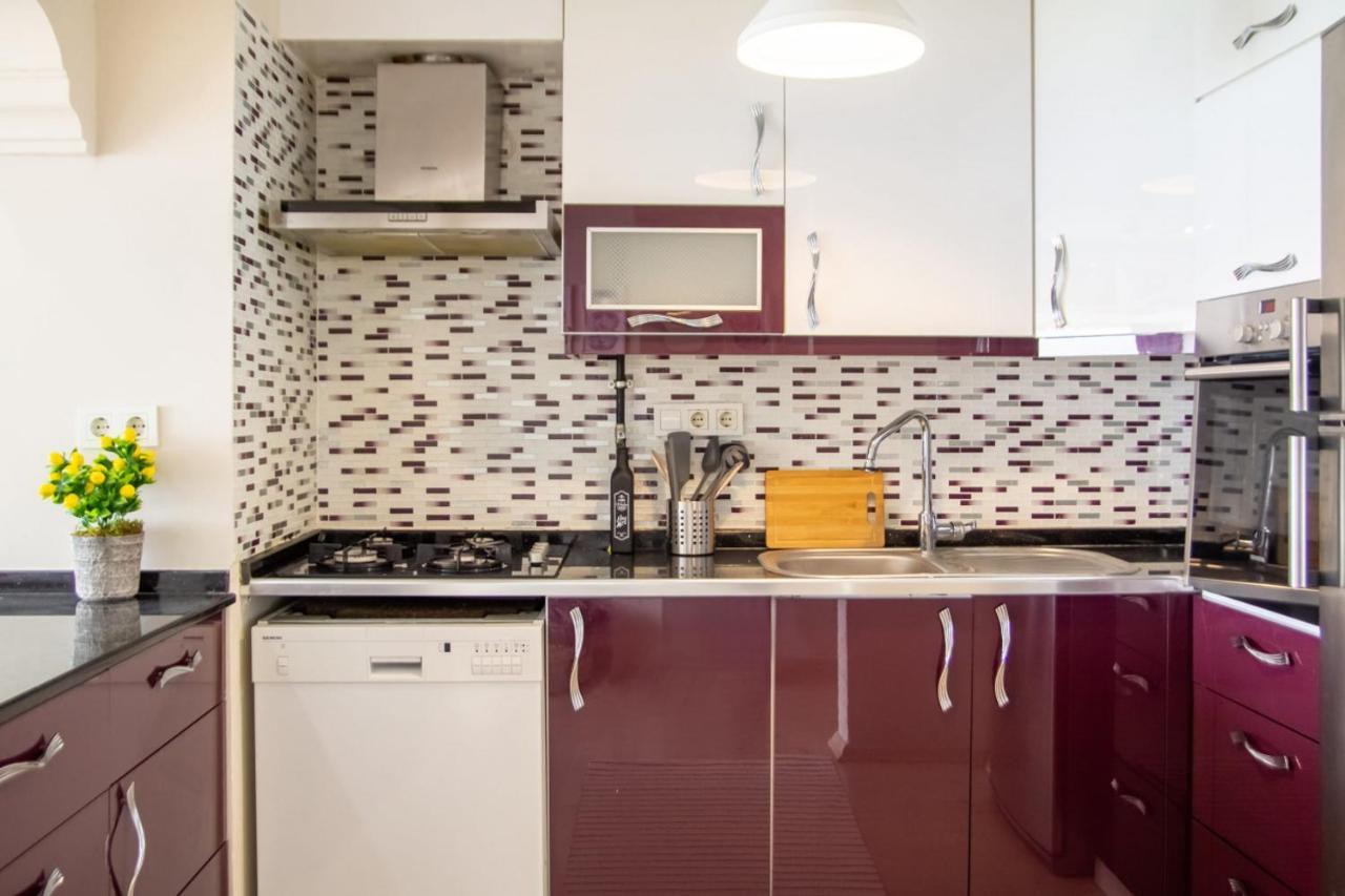 Exceptional Flat With Gorgeous Sea View In Izmirアパートメント エクステリア 写真